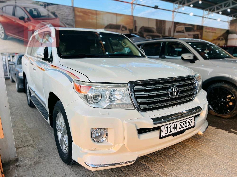 تويوتا لاندكروزر